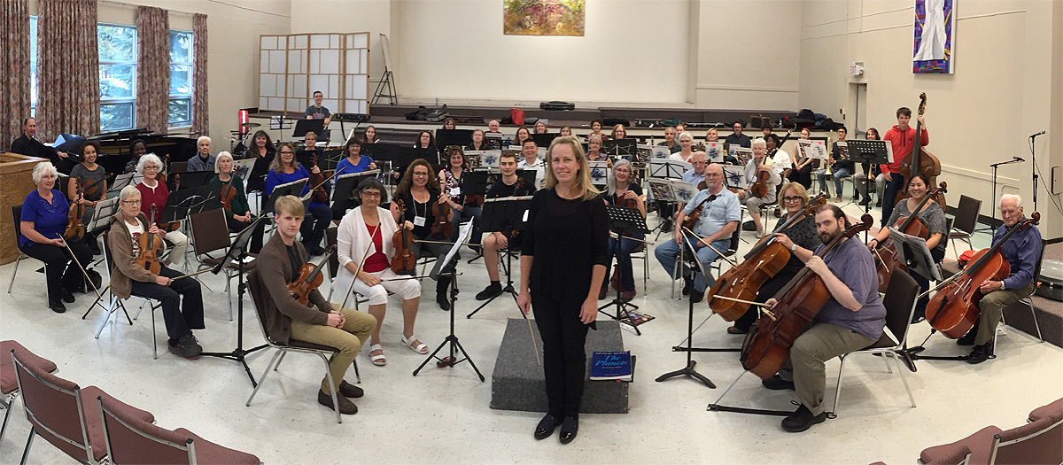 Andrea Bell conducts the 2017 Workshop Orchestra